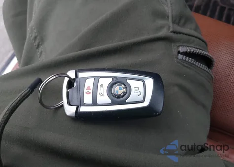 2013 BMW 750Li z USA, uszkodzony, nr VIN WBAYE8C52DD131825